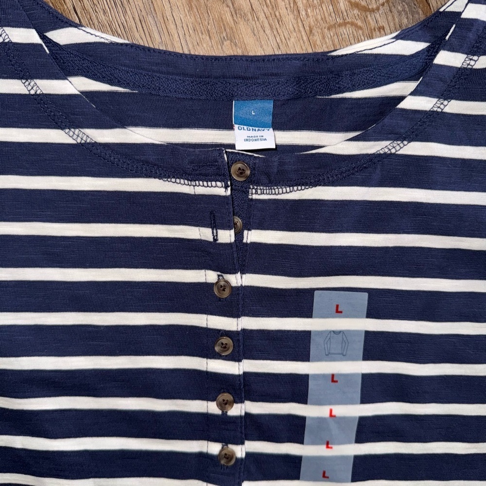 Old Navy • Loose Mariner Stripe Henley - Picture 3 of 7